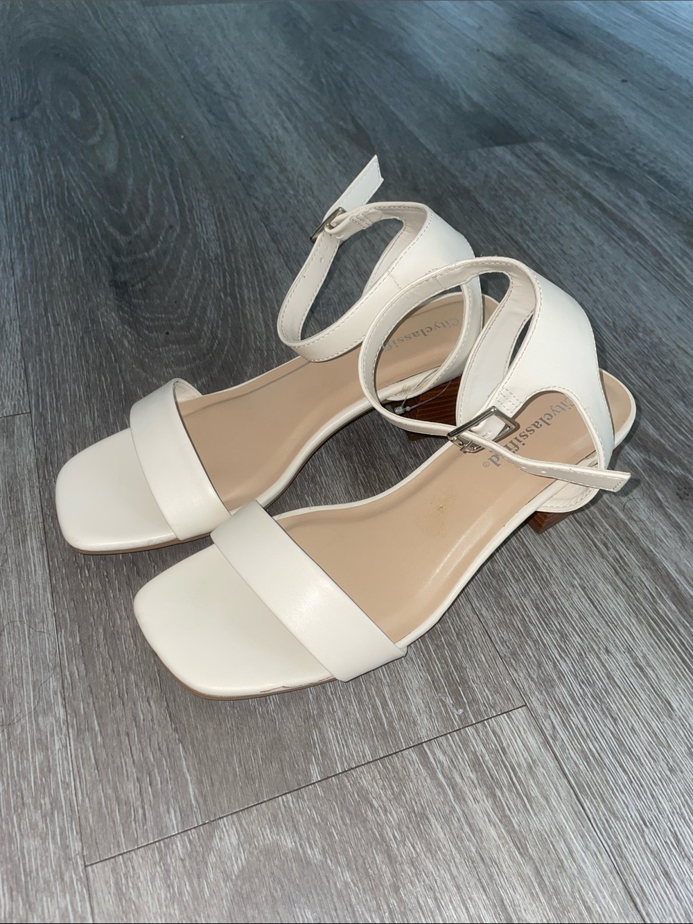 Cityclassified Ivory Ankle-Strap Block Heel Sandals